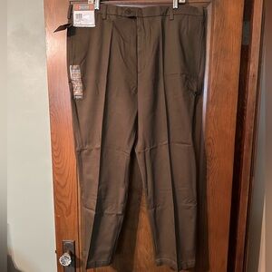 NWT Savane Men’s Flat Front Pants 40Wx29L